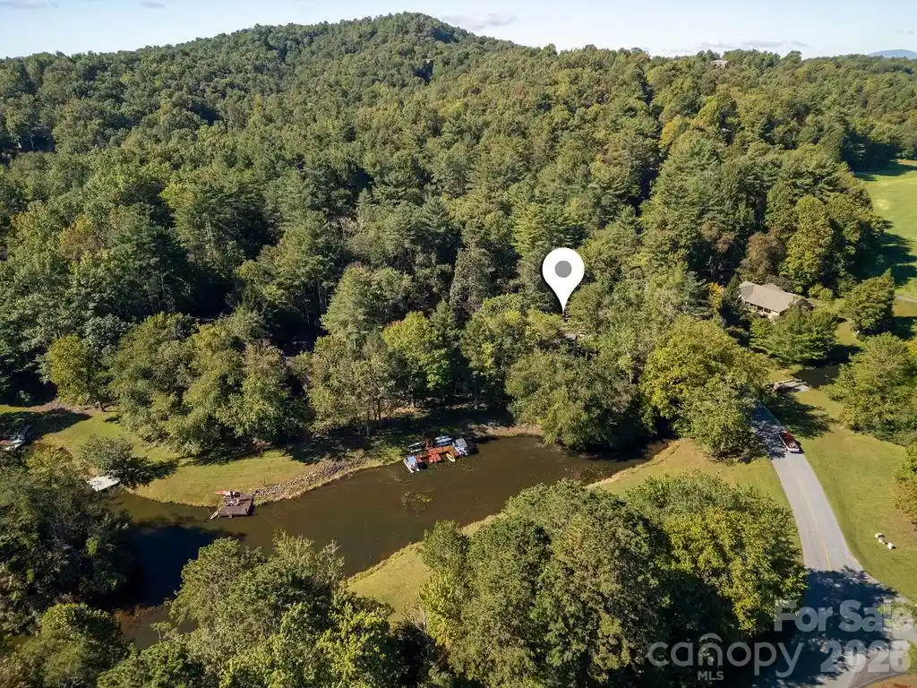 Listing Photo 43 - Condo for sale in 33 Lakeside Villas Dr located at 33 Lakeside Villas Dr, Brevard, NC 28712 - Unit 33 Lakeside Villas Dr