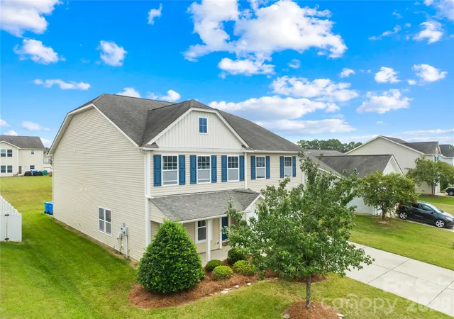 Photo 2 of Single family home for sale at 12859 Clydesdale Dr, Midland, NC 28107 | MLS# 4428177 | Listing updated on 2026-09-25