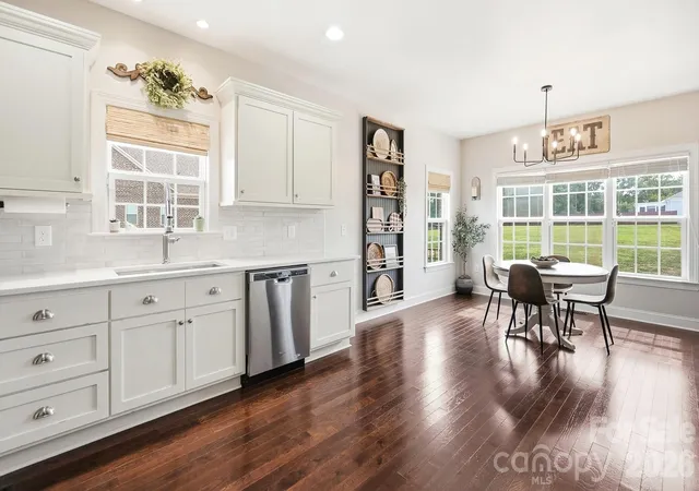 Photo 4 of Single family home for sale at 4004 Camden Oaks Ln, Monroe, NC 28110 | MLS# 4428200 | Listing updated on 2026-10-09