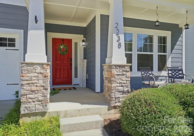 Photo 2 of Single family home for sale at 2238 Bluebell Way, Fort Mill, SC 29708 | MLS# 4428201 | Listing updated on 2026-09-29