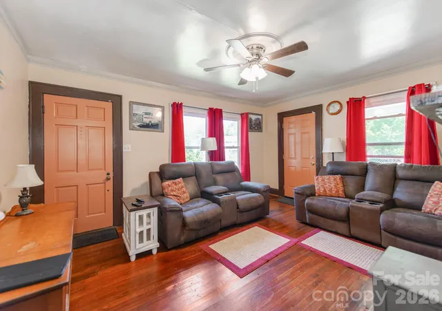 Photo 4 of Single family home for sale at 734 Tanglewood Dr, Salisbury, NC 28144 | MLS# 4428213 | Listing updated on 2026-10-03