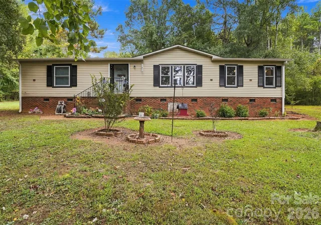 Photo 1 of Single family home for sale at 106 Amy Dr, Kings Mountain, NC 28086 | MLS# 4428225 | Listing updated on 2026-09-25