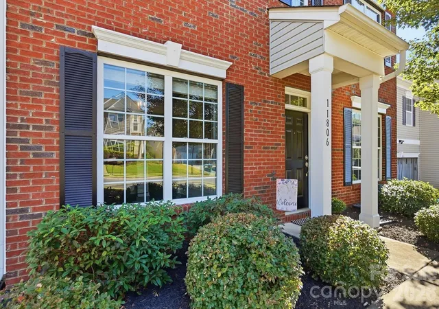 Photo 3 of Single family home for sale at 11806 Carolina Blossom Ln, Pineville, NC 28134 | MLS# 4428240 | Listing updated on 2026-10-06