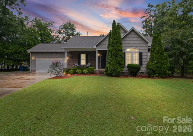 Photo 1 of Single family home for sale at 1403 Springhaven Cir, Albemarle, NC 28001 | MLS# 4428247 | Listing updated on 2026-10-07