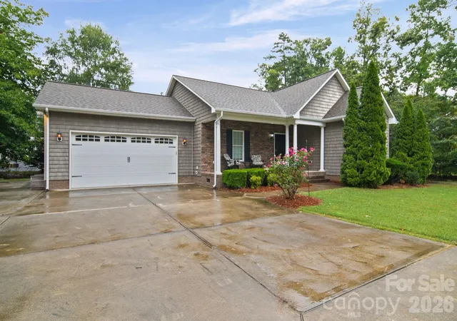 Photo 2 of Single family home for sale at 1403 Springhaven Cir, Albemarle, NC 28001 | MLS# 4428247 | Listing updated on 2026-10-07