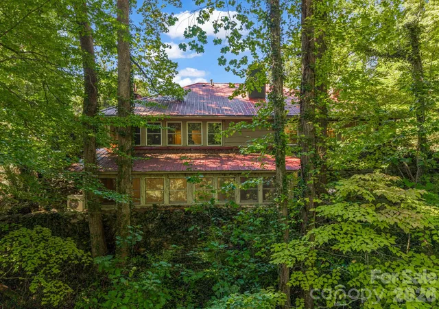 Photo 3 of Single family home for sale at 145 Stone Hedge Ln, Tryon, NC 28782 | MLS# 4428268 | Listing updated on 2026-09-26
