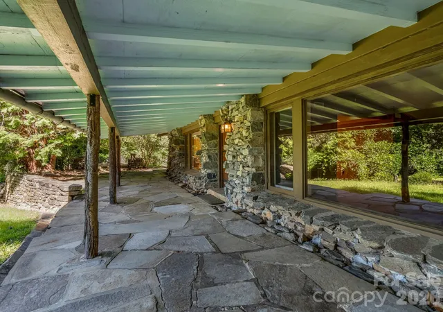 Photo 4 of Single family home for sale at 145 Stone Hedge Ln, Tryon, NC 28782 | MLS# 4428268 | Listing updated on 2026-09-26