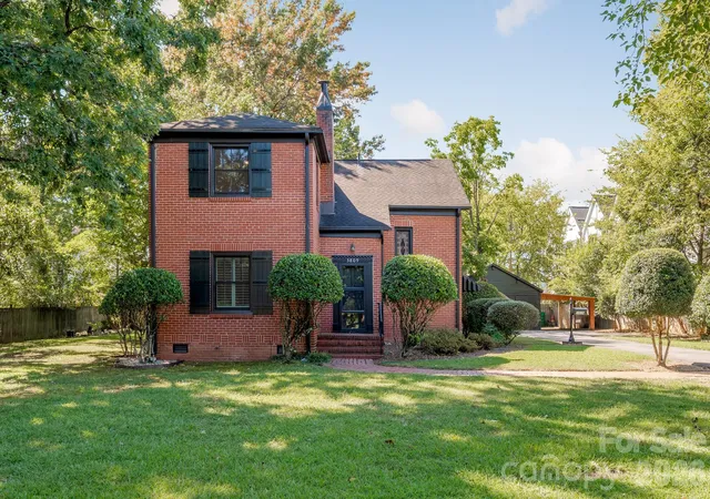 Photo 2 of Single family home for sale at 3809 Tuckaseegee Rd, Charlotte, NC 28208 | MLS# 4428272 | Listing updated on 2026-10-04