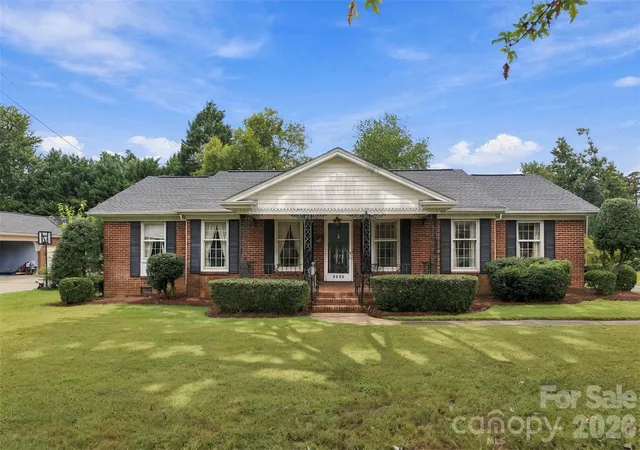 Photo 1 of Single family home for sale at 3223 Gardner Park Dr, Gastonia, NC 28054 | MLS# 4428277 | Listing updated on 2026-10-06