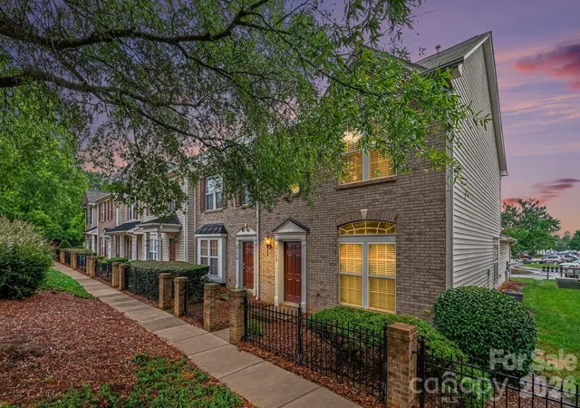 Townhouse for sale at 6172 Prosperity Church Rd, Charlotte, NC 28269 | MLS# 4428293