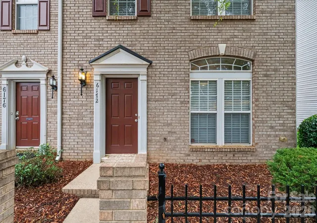 Listing Photo 5 - Condo for sale in building located at 6172 Prosperity Church Rd, Charlotte, NC 28269