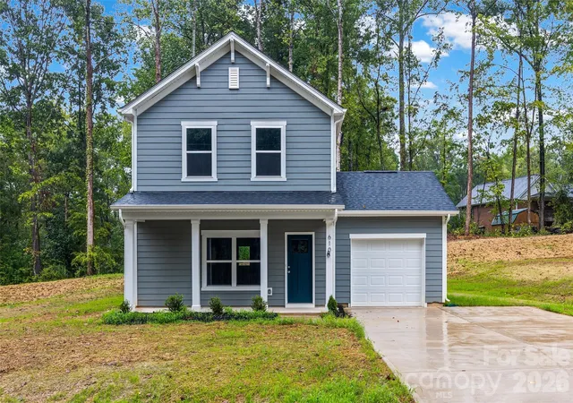 Photo 1 of Single family home for sale at 610 W Lewis St, Dallas, NC 28034 | MLS# 4428302 | Listing updated on 2026-09-25