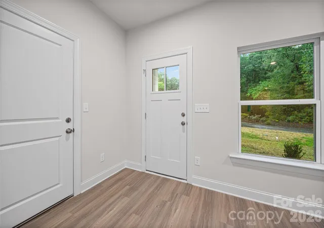 Photo 2 of Single family home for sale at 610 W Lewis St, Dallas, NC 28034 | MLS# 4428302 | Listing updated on 2026-09-25
