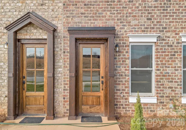 Photo 2 of Townhouse for sale at 2111 24th Street Ln Se, Hickory, NC 28602 | MLS# 4428304 | Listing updated on 2026-09-26