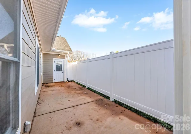 Photo 3 of Townhouse for sale at 2111 24th Street Ln SE, Hickory, NC 28602 | MLS# 4428304 | Listing updated on 2026-09-26