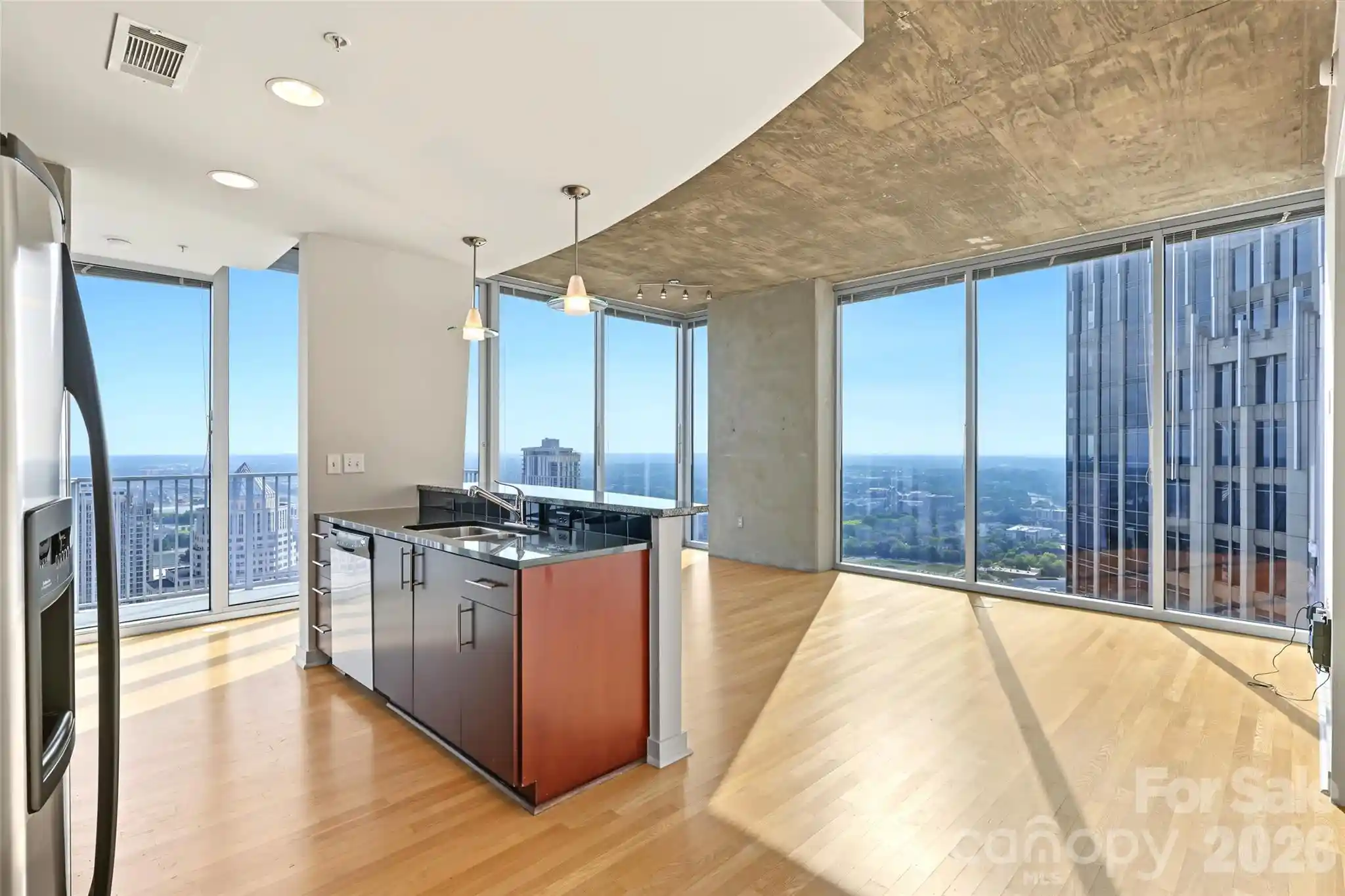 Listing Photo 1 - Condo for sale in The Avenue Condominiums located at 210 N Church St, Charlotte, NC 28202 - Unit #3315