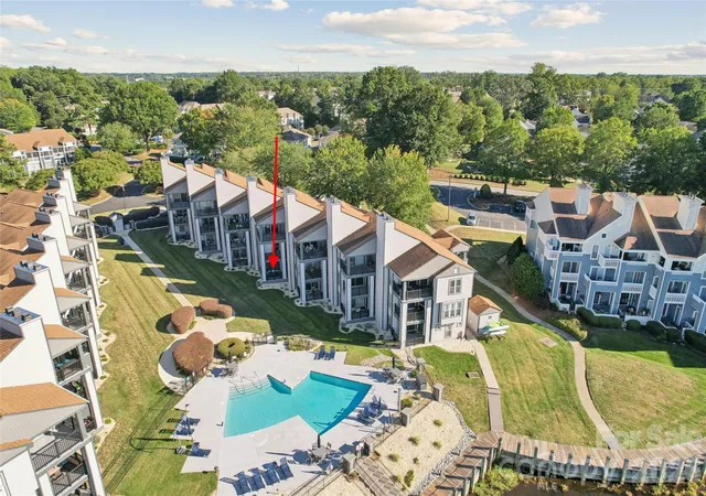 Photo 2 of Condo for sale at 18819 Vineyard Point Ln, Cornelius, NC 28031 | MLS# 4428312 | Listing updated on 2026-10-07