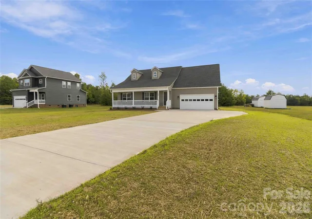 Photo 1 of Single family home for sale at 121 Mason Tanner Ct, Rock Hill, SC 29730 | MLS# 4428313 | Listing updated on 2026-10-01