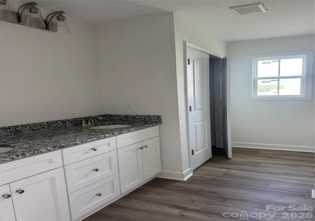 Photo 3 of Single family home for sale at 121 Mason Tanner Ct, Rock Hill, SC 29730 | MLS# 4428313 | Listing updated on 2026-09-27