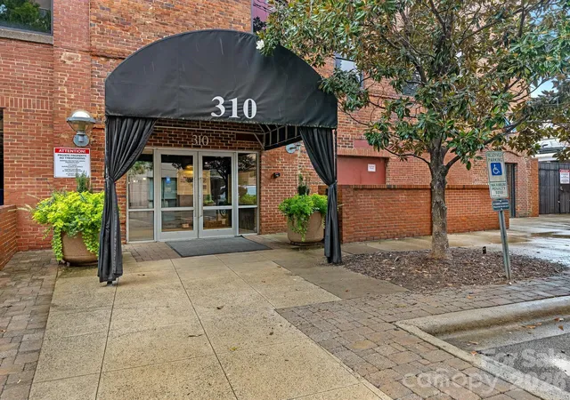 Photo 2 of Condo for sale at 310 Arlington Ave #418, Charlotte, NC 28203 | MLS# 4428320 | Listing updated on 2026-09-26
