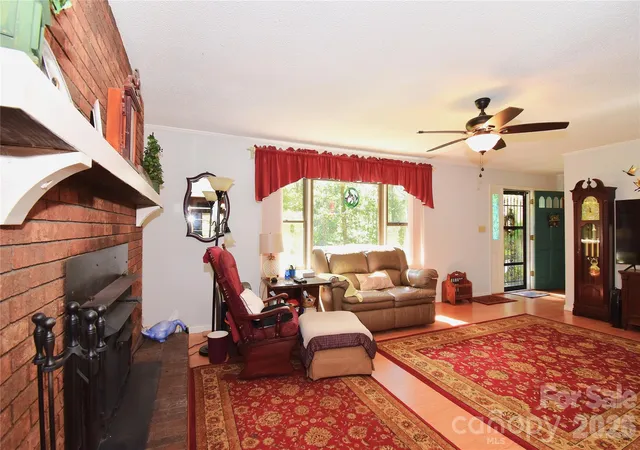 Photo 4 of Sale Pending at 39 Maynard Rd, Candler, NC 28715 | MLS# 4428324 | Listing updated on 2026-10-01