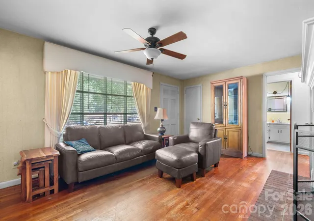 Photo 3 of Single family home for sale at 1416 36th Avenue NE, Hickory, NC 28601 | MLS# 4428325 | Listing updated on 2026-10-02