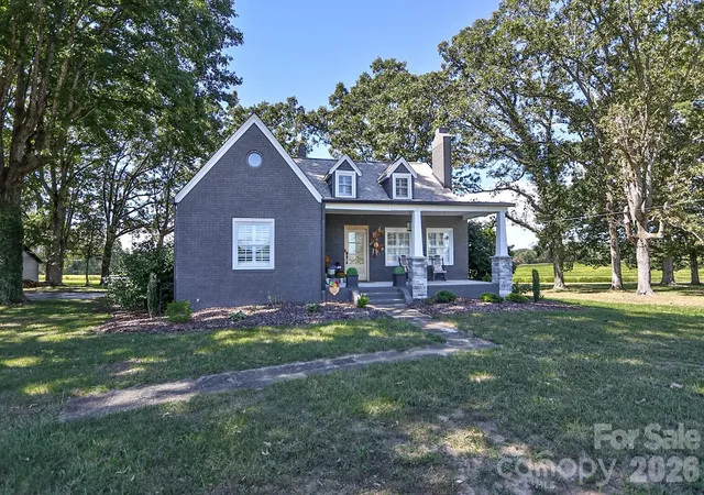 Photo 1 of Single family home for sale at 2659 Us Hwy 21, Hamptonville, NC 27020 | MLS# 4428332 | Listing updated on 2026-10-02