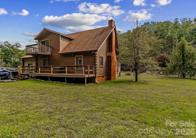 Photo 4 of Single family home for sale at 3206 Frk Mountain Rd, Bakersville, NC 28705 | MLS# 4428349 | Listing updated on 2026-10-06