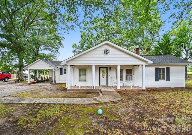 Photo 1 of Single family home for sale at 2291 Zion Rd, Lancaster, SC 29720 | MLS# 4428376 | Listing updated on 2026-09-26