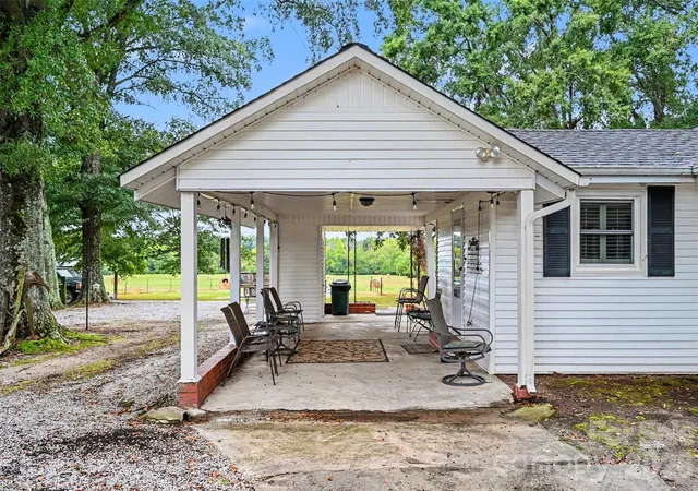Photo 3 of Single family home for sale at 2291 Zion Rd, Lancaster, SC 29720 | MLS# 4428376 | Listing updated on 2026-09-26