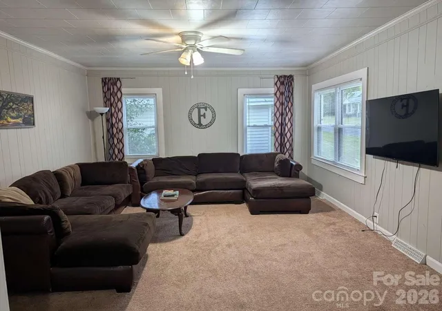 Photo 4 of Single family home for sale at 327 Aycock St NE, Concord, NC 28025 | MLS# 4428378 | Listing updated on 2026-09-25