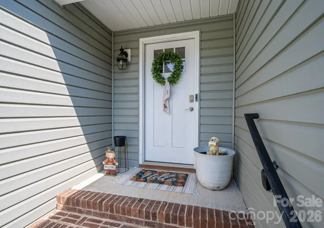 Photo 3 of Single family home for sale at 823 Limerick Dr #71, Dallas, NC 28034 | MLS# 4428382 | Listing updated on 2026-09-26