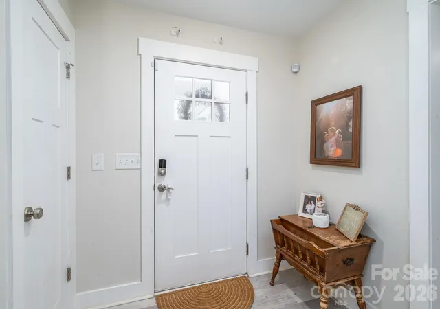 Photo 4 of Single family home for sale at 823 Limerick Dr #71, Dallas, NC 28034 | MLS# 4428382 | Listing updated on 2026-09-26