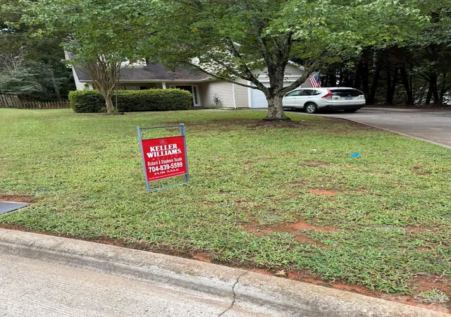 Single family home for sale at 2320 Chantilly Ct, Kannapolis, NC 28081 | MLS# 4428392