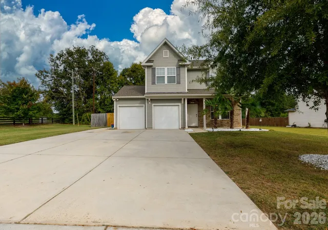 Photo 3 of Single family home for sale at 111 Austen Lakes Dr, York, SC 29745 | MLS# 4428398 | Listing updated on 2026-10-09