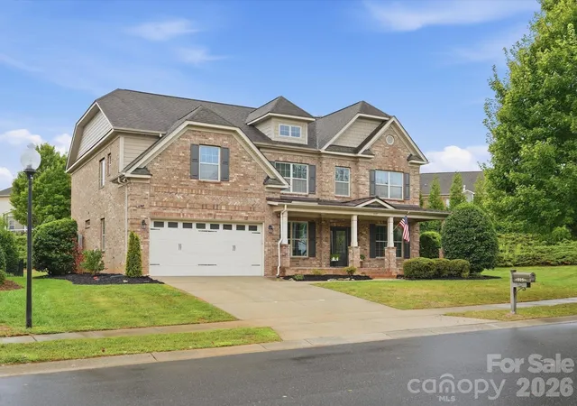 Photo 1 of Sale Pending at 315 Golden View Dr, Waxhaw, NC 28173 | MLS# 4428413 | Listing updated on 2026-09-28