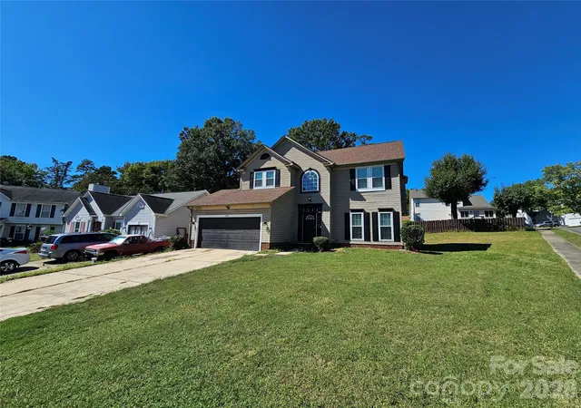 Photo 1 of Single family home for sale at 7402 Shiras Ct, Charlotte, NC 28273 | MLS# 4428414 | Listing updated on 2026-10-08