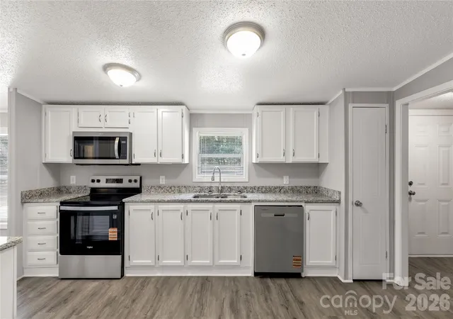 Photo 4 of Single family home for sale at 2009 Sugar Hl Rd, York, SC 29745 | MLS# 4428416 | Listing updated on 2026-10-03