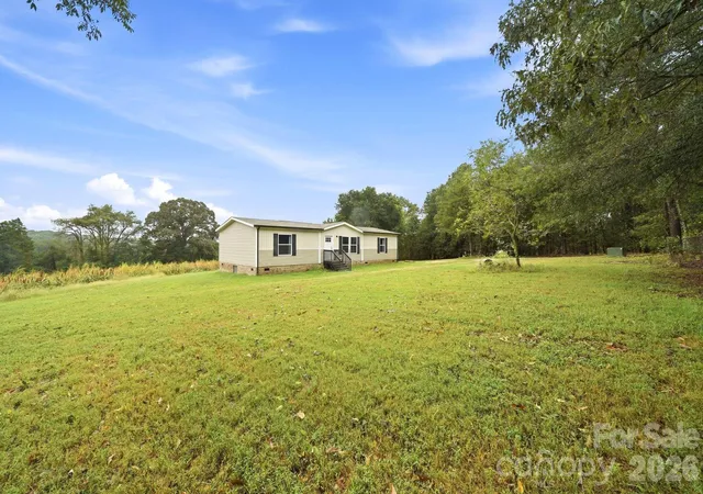 Photo 3 of Single family home for sale at 718 Marys Grv Church Rd, Kings Mountain, NC 28086 | MLS# 4428418 | Listing updated on 2026-10-05