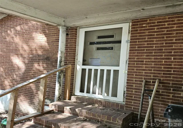 Photo 1 of Single family home for sale at 131 Sj Crawford Rd, Lincolnton, NC 28092 | MLS# 4428419 | Listing updated on 2026-10-10