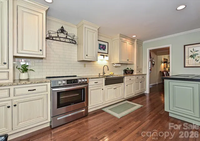 Photo 2 of Townhouse for sale at 4313 Silo Ln, Charlotte, NC 28226 | MLS# 4428423 | Listing updated on 2026-09-27