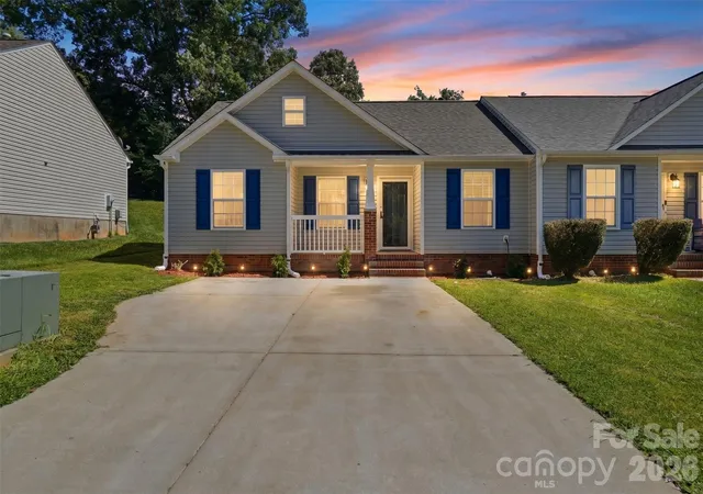 Photo 2 of Townhouse for sale at 1378 Pampas Cir, Rock Hill, SC 29732 | MLS# 4428425 | Listing updated on 2026-09-26