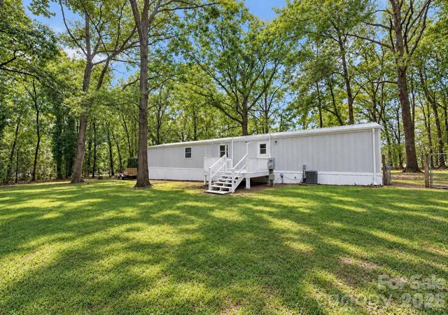 Photo 3 of Single family home for sale at 3415 Waxhaw Hwy, Monroe, NC 28112 | MLS# 4428428 | Listing updated on 2026-10-01