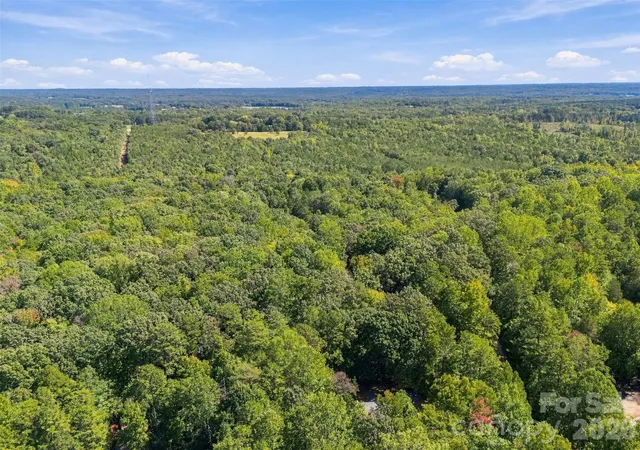 Photo 35 of Single family home for sale at 1325 Smith Woods Ln, Hickory Grove, SC 29717 | MLS# 4428431 | Listing updated on 2026-10-03