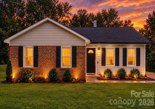 Photo 1 of Single family home for sale at 2115 Teddington Dr, Charlotte, NC 28214 | MLS# 4428436 | Listing updated on 2026-10-01