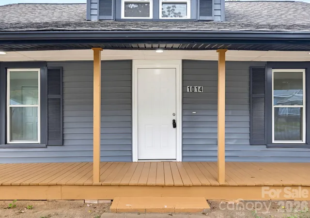 Photo 3 of Single family home for sale at 1014 8th Street, Statesville, NC 28677 | MLS# 4428447 | Listing updated on 2026-10-07