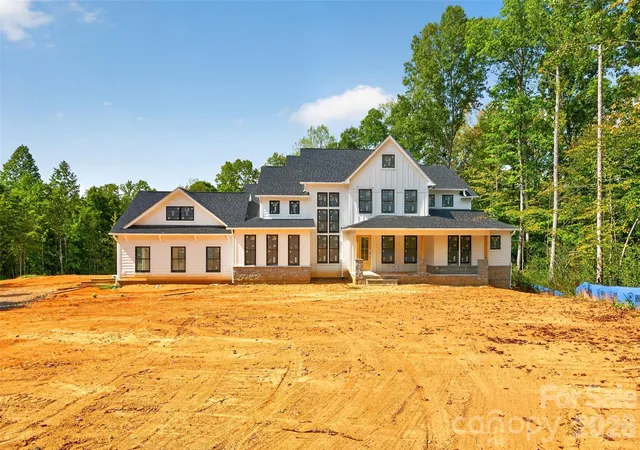 Photo 1 of Single family home for sale at 1064 Ventosa Dr, Denver, NC 28037 | MLS# 4428448 | Listing updated on 2026-10-06