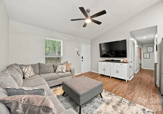 Photo 4 of Single family home for sale at 7201 Lancashire Dr, Mint Hill, NC 28227 | MLS# 4428449 | Listing updated on 2026-10-03