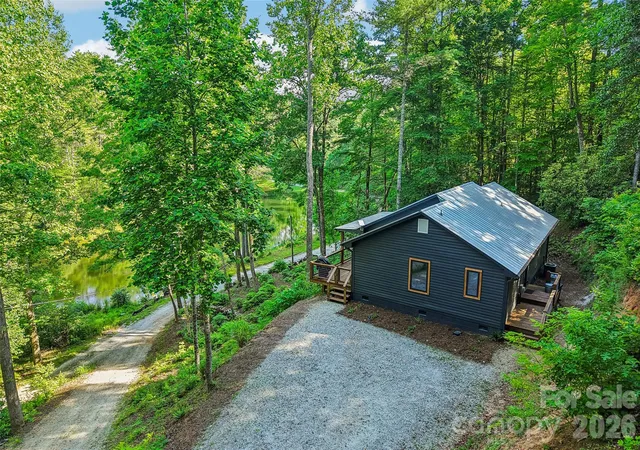 Photo 4 of Single family home for sale at 127 Short Rd, Cashiers, NC 28717 | MLS# 4428452 | Listing updated on 2026-09-25