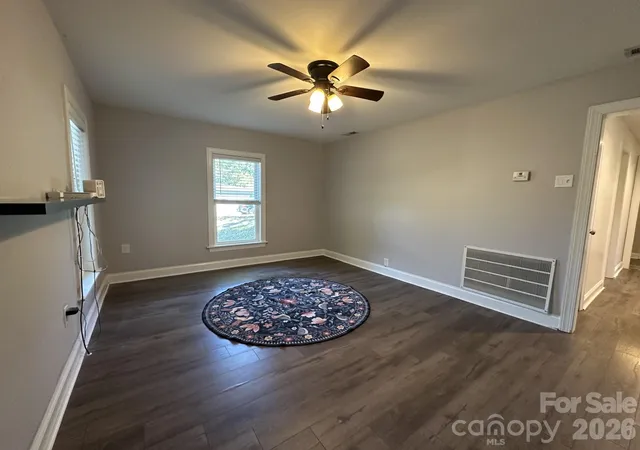 Photo 1 of Single family home for sale at 206 Pethel St, Kannapolis, NC 28081 | MLS# 4428460 | Listing updated on 2026-10-07